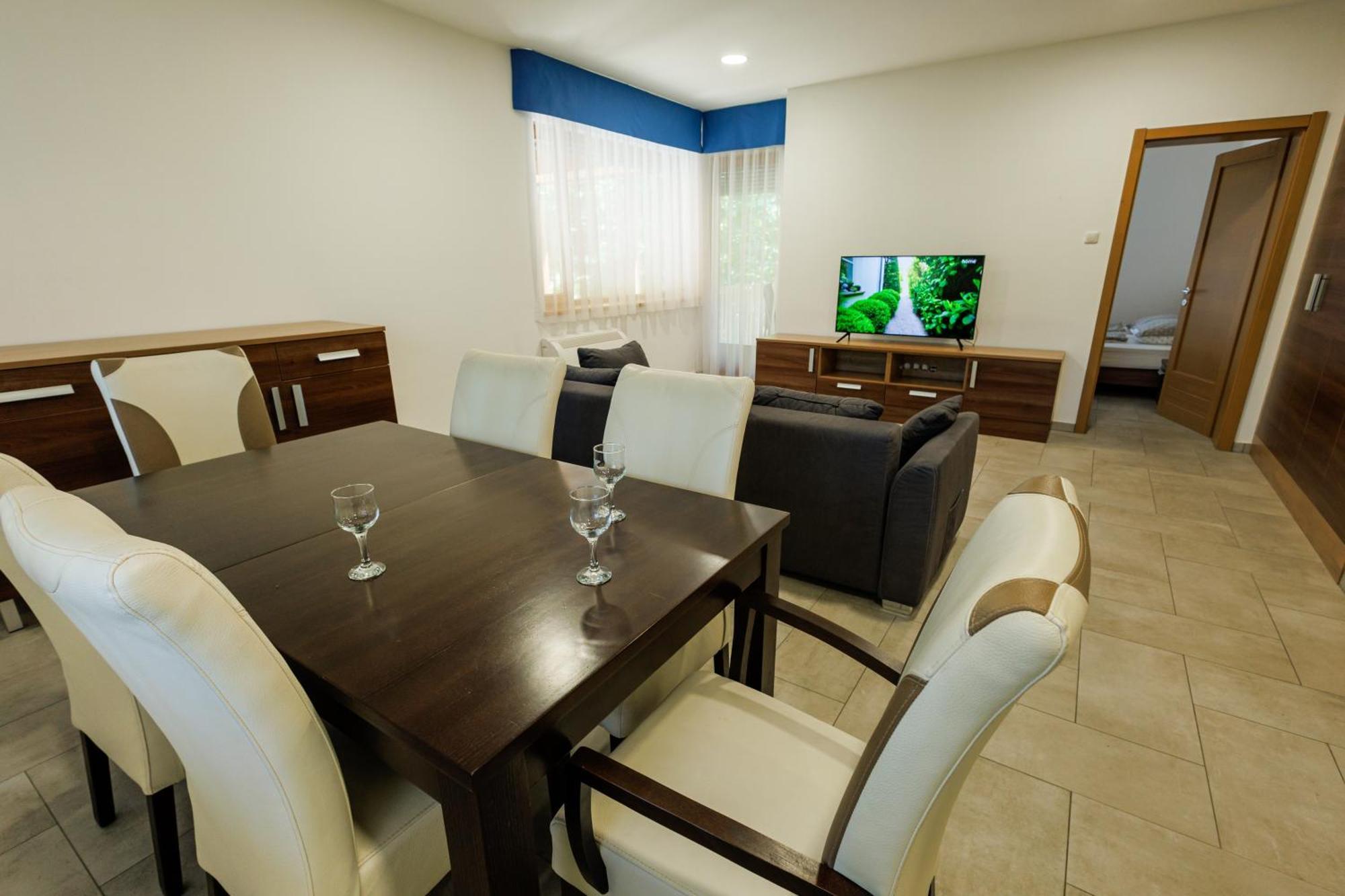 Jacht Apartmanok Balatonfüred Esterno foto