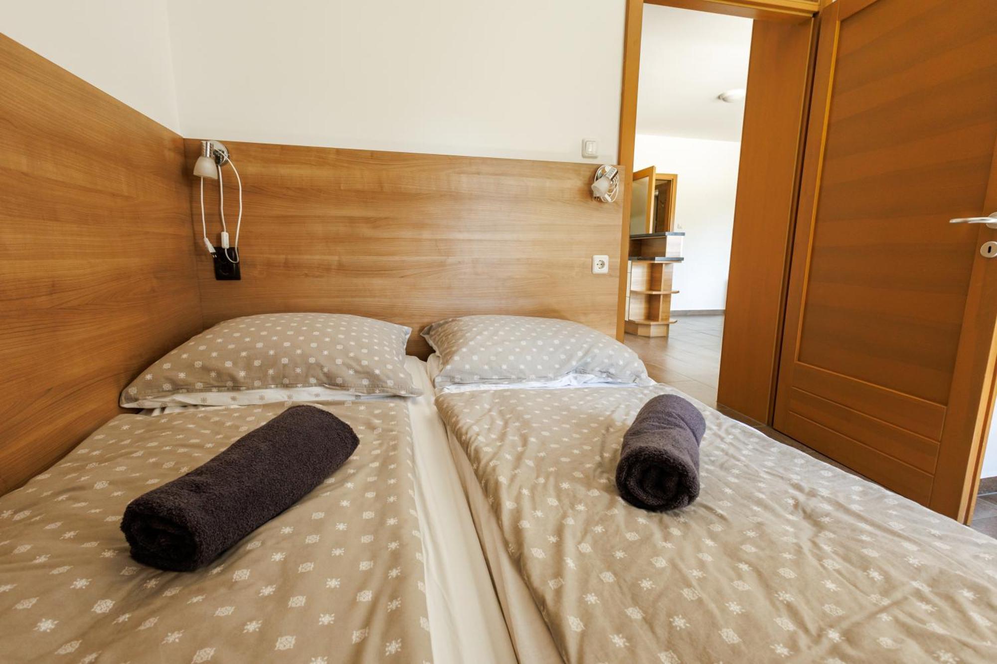 Jacht Apartmanok Balatonfüred Esterno foto